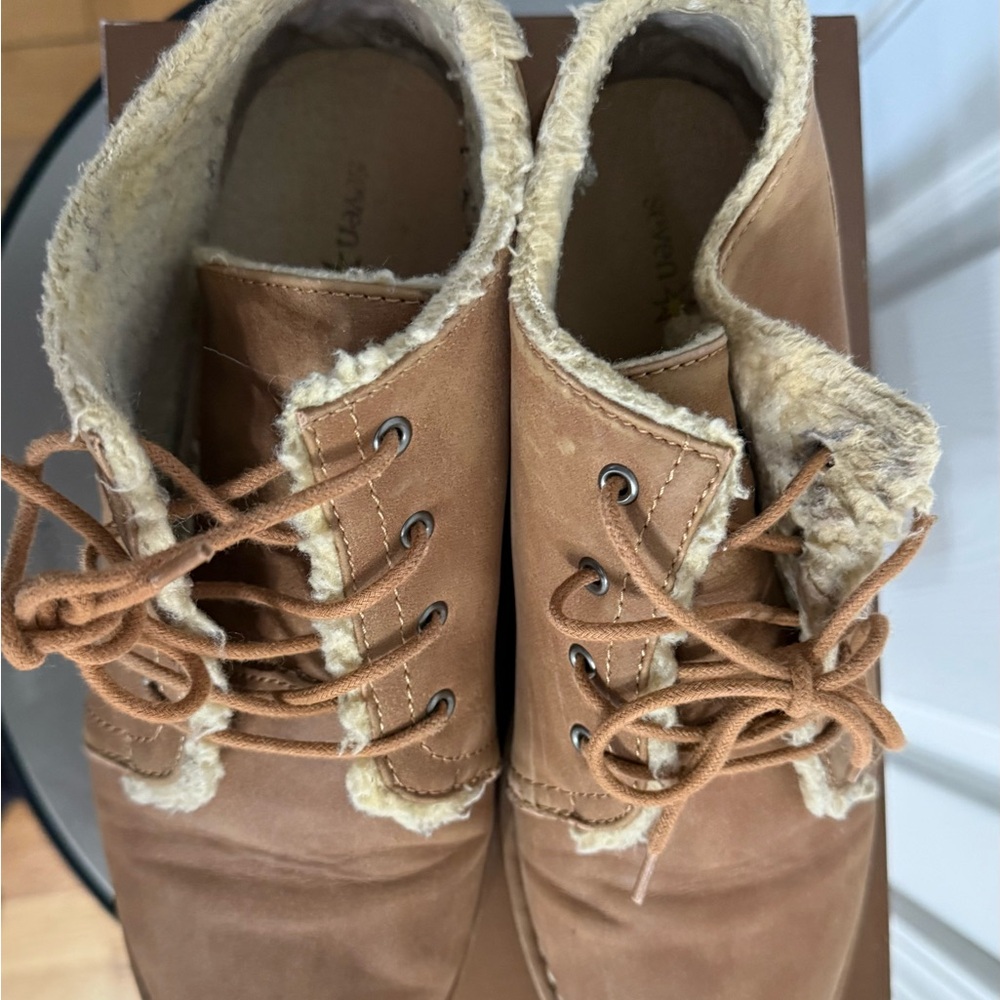 Cozy Tan Women's Shoes
